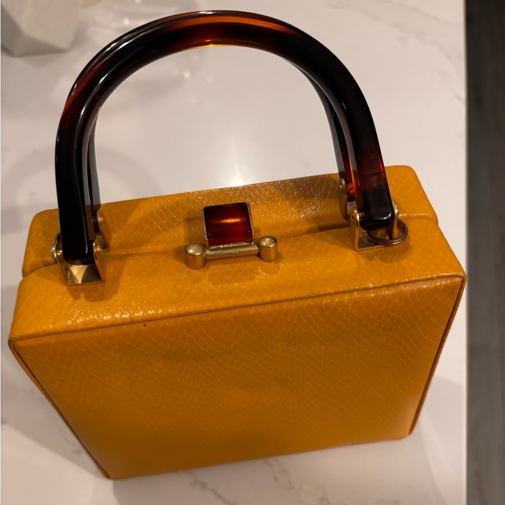 Sorpresa NY square/rectangular mini hand bag with tortoise shell like handles - Picture 3 of 7